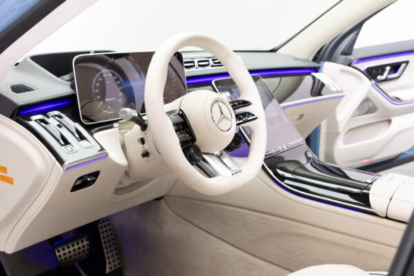 Sクラス S63 Eパフォーマンス 4WD