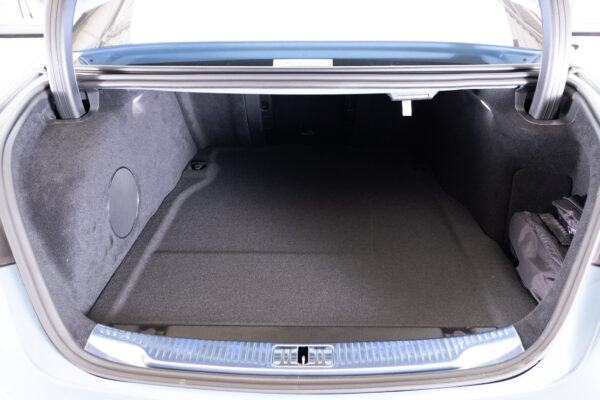 Sクラス S63 Eパフォーマンス 4WD