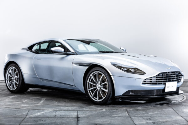 DB11 AMR