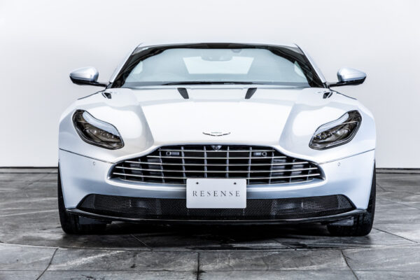 DB11 AMR