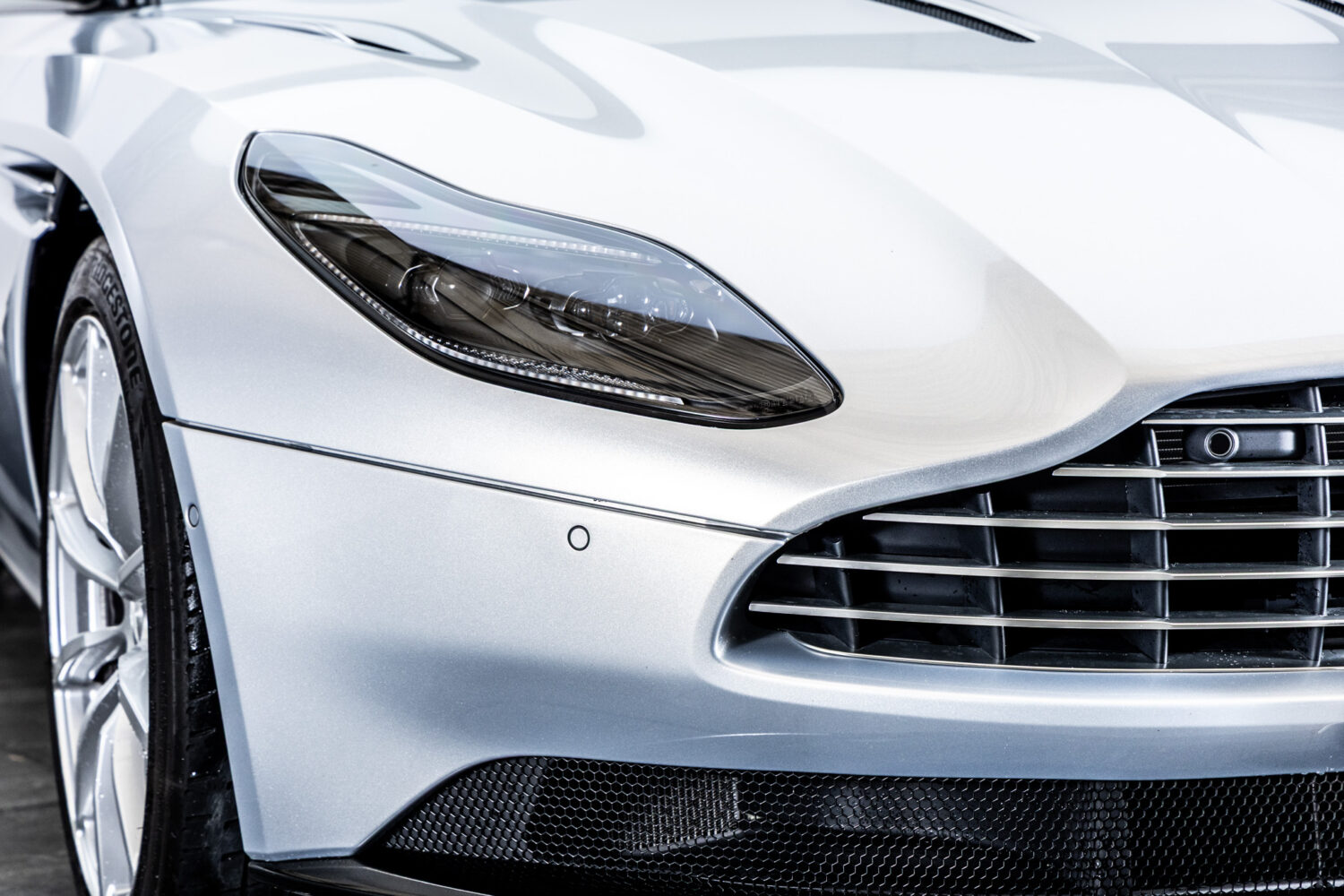 DB11 AMR