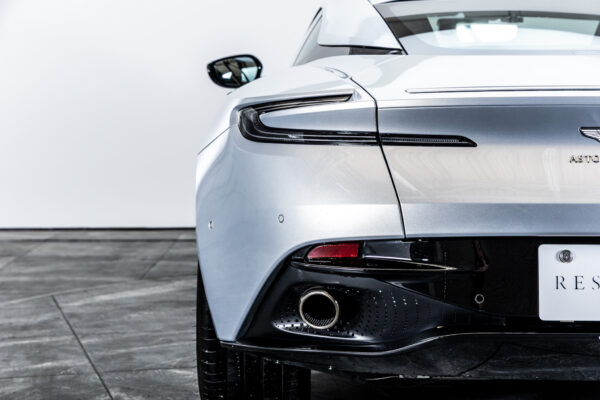 DB11 AMR