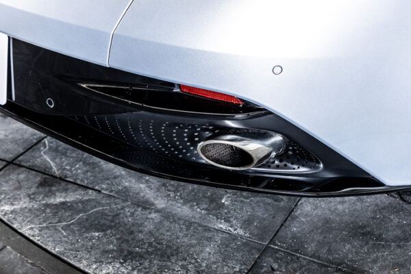 DB11 AMR