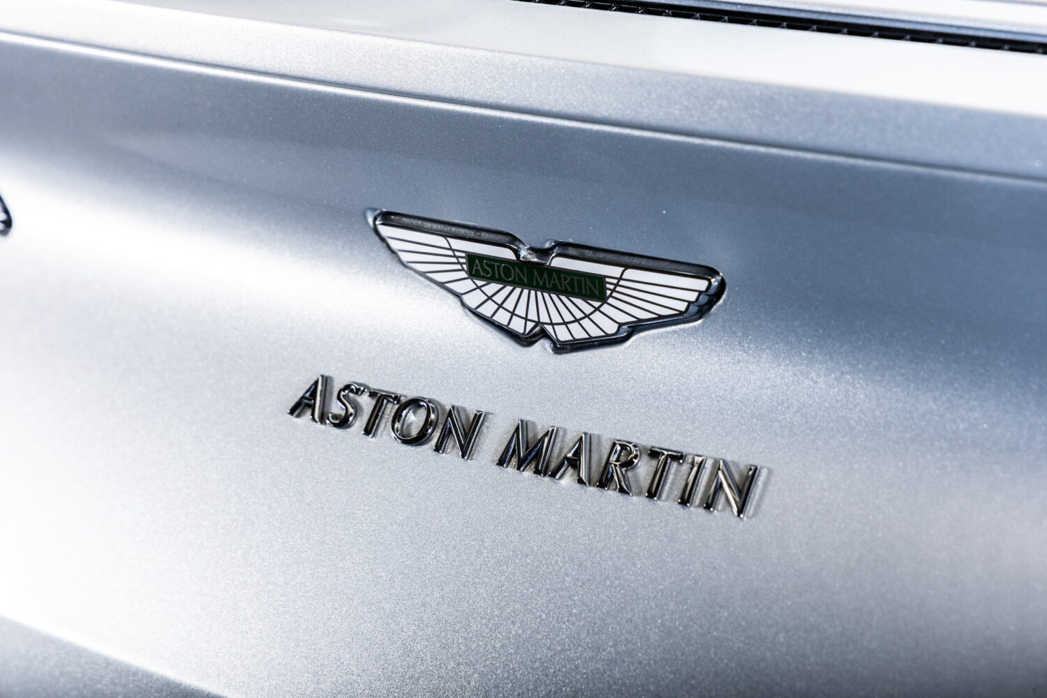 DB11 AMR