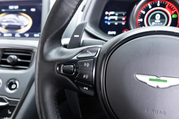 DB11 AMR