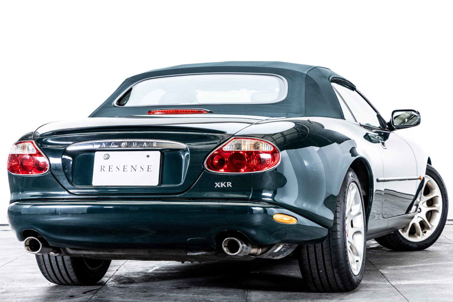 XKコンバーチブル XKR
