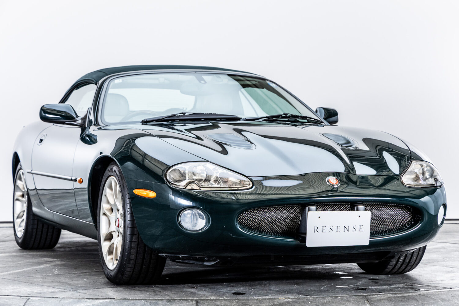XKコンバーチブル XKR