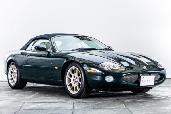 XKコンバーチブル XKR
