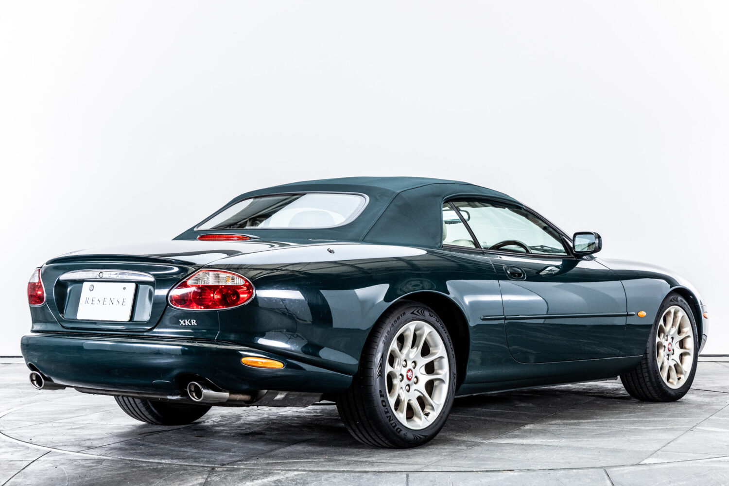 XKコンバーチブル XKR