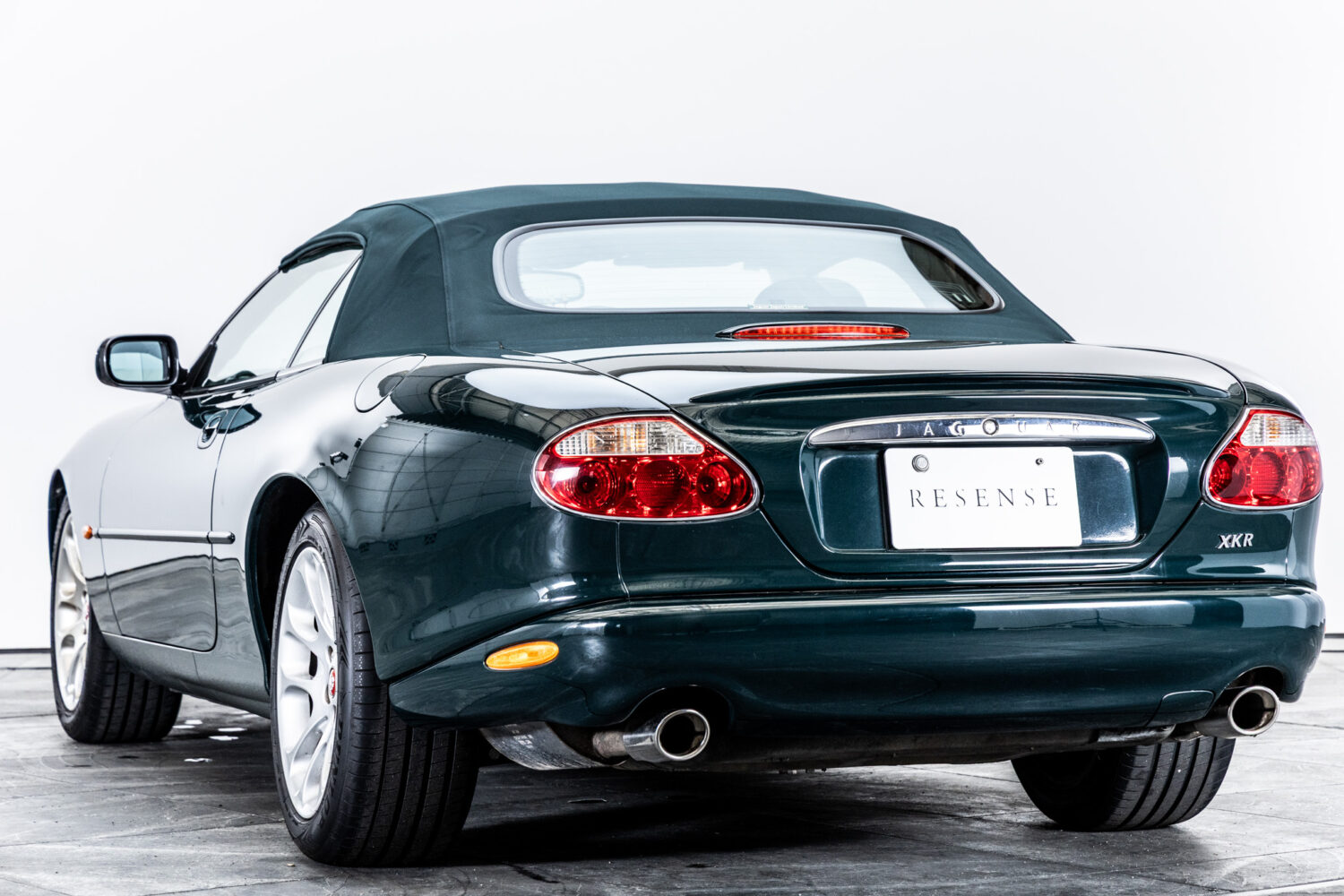 XKコンバーチブル XKR