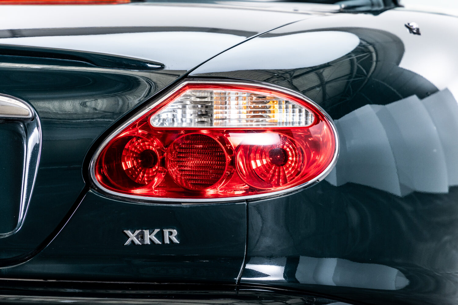 XKコンバーチブル XKR