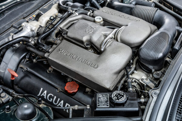 XKコンバーチブル XKR
