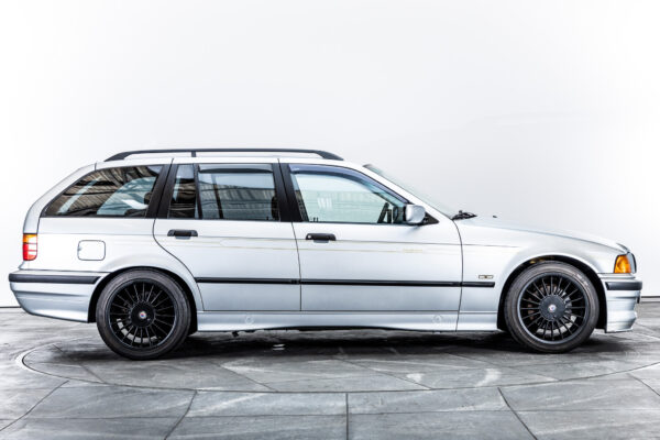 B6ツーリング 2.8