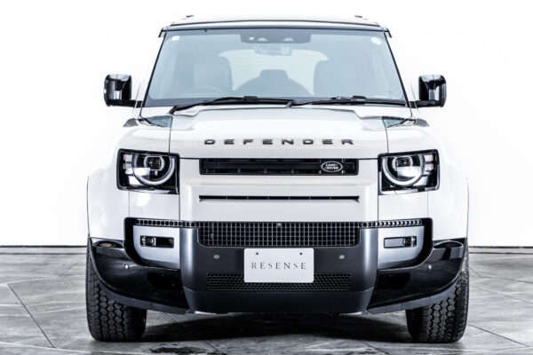 ディフェンダー 110 XダイナミックSE 2.0L P300 4WD