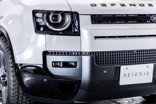 ディフェンダー 110 XダイナミックSE 2.0L P300 4WD
