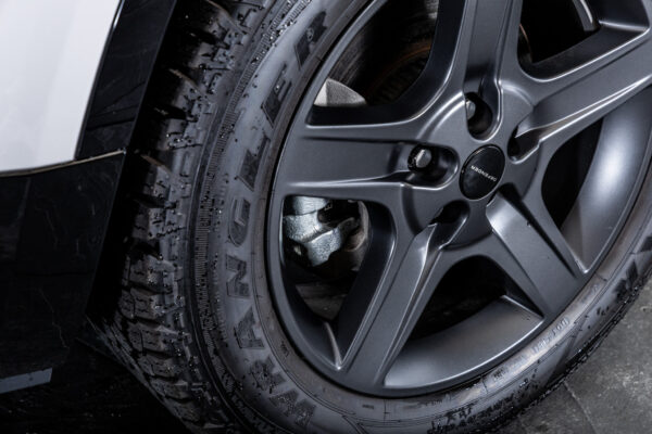 ディフェンダー 110 XダイナミックSE 2.0L P300 4WD