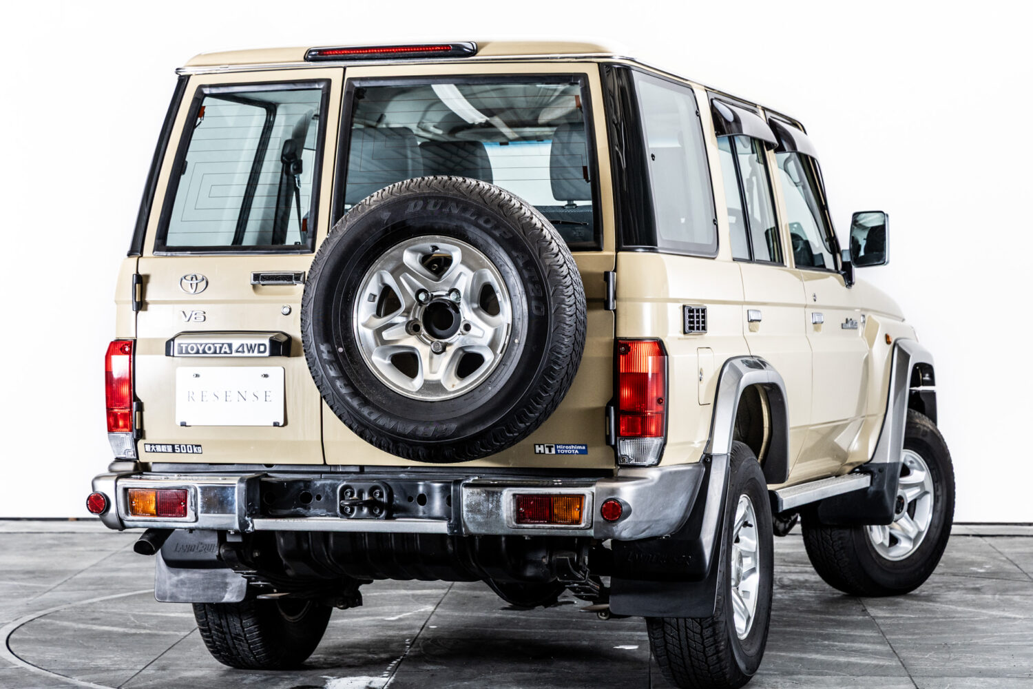 ランドクルーザー70 5ドア 4.0 4WD