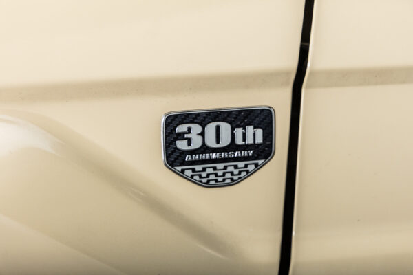 ランドクルーザー70 5ドア 4.0 4WD