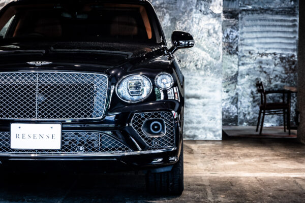 ベンテイガ V8 4WD