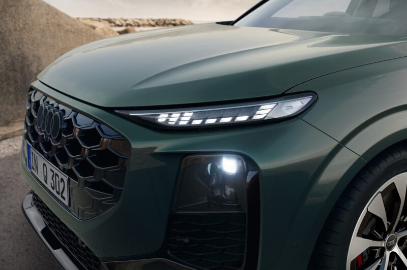 フルモデルチェンジ アウディQ3シリーズ マットやローンチエディションも登場