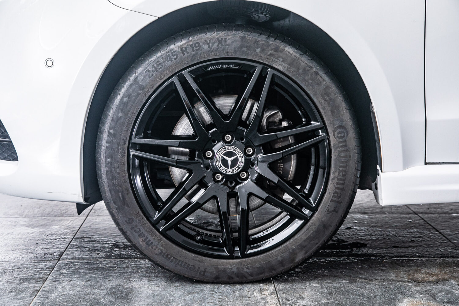 V220d アバンギャルド エクストラロング ブラックスイート