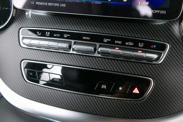 V220d アバンギャルド エクストラロング ブラックスイート