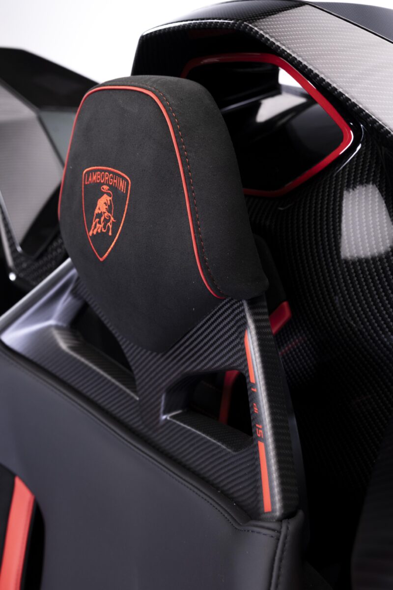 限定15台　最新のFew Offモデル　ランボルギーニ・フェノメノ・ロードスター