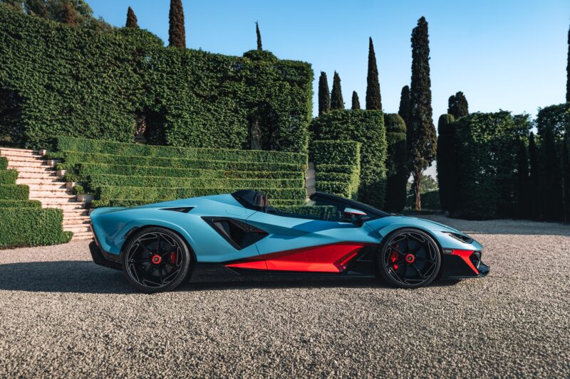 限定15台 最新のFew Offモデル ランボルギーニ・フェノメノ・ロードスター