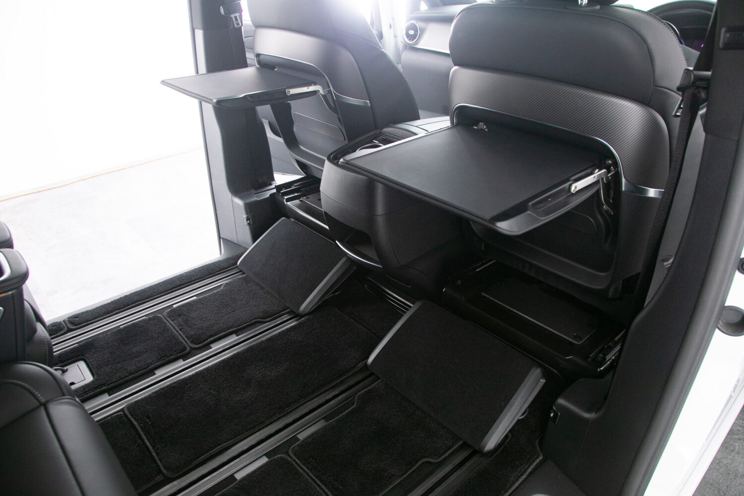 V220d アバンギャルド エクストラロング ブラックスイート
