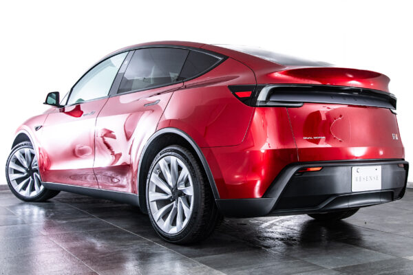 モデルY LAUNCH SERIES デュアルモーター AWD ロングレンジ 4WD