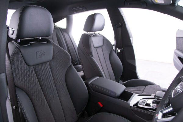 A5 スポーツバック 45TFSI クワトロ Sライン 4WD