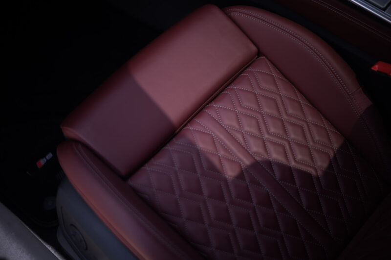アウディ・S6（2025）控えめで過激という矛盾を楽しむ