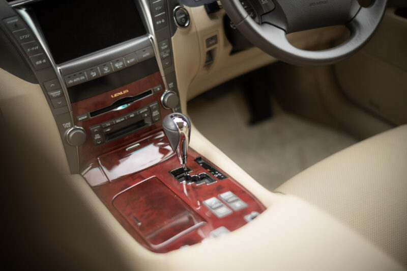 レクサス・LS600h（2008）静かに価値を上げるフラッグシップ