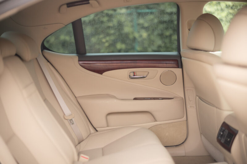レクサス・LS600h（2008）静かに価値を上げるフラッグシップ