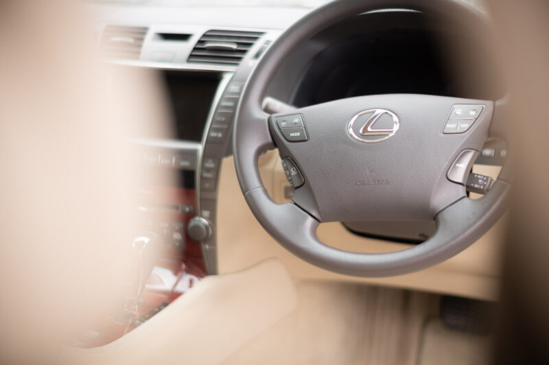 レクサス・LS600h（2008）静かに価値を上げるフラッグシップ