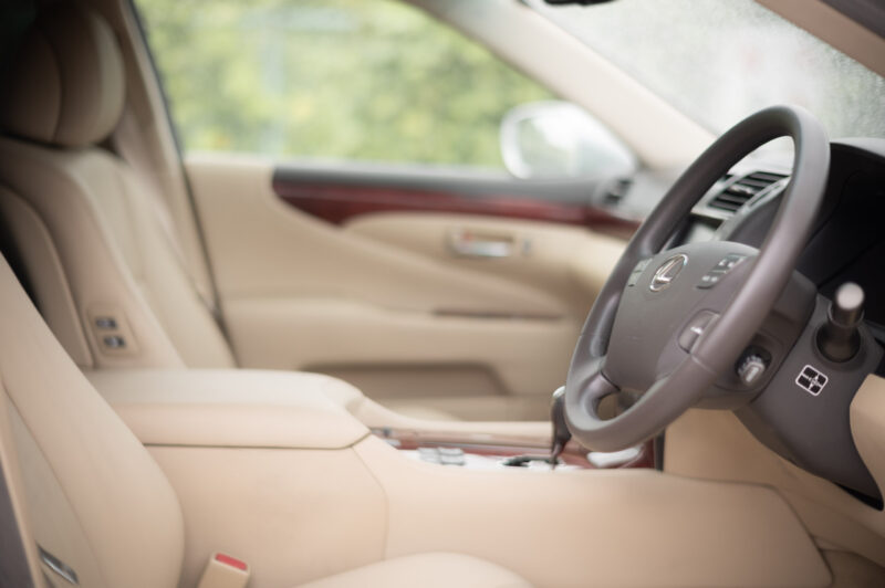 レクサス・LS600h（2008）静かに価値を上げるフラッグシップ