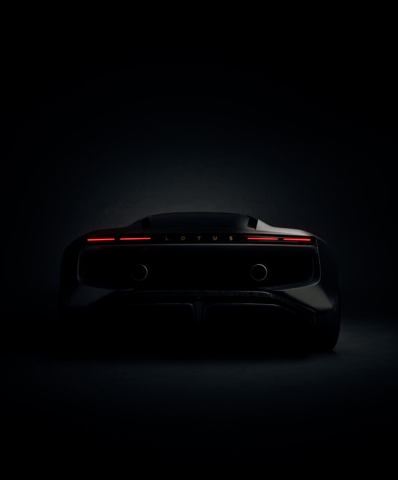 ロータスの新事業戦略　新型ハイブリッドV8スーパーカーでブランドDNA強化へ