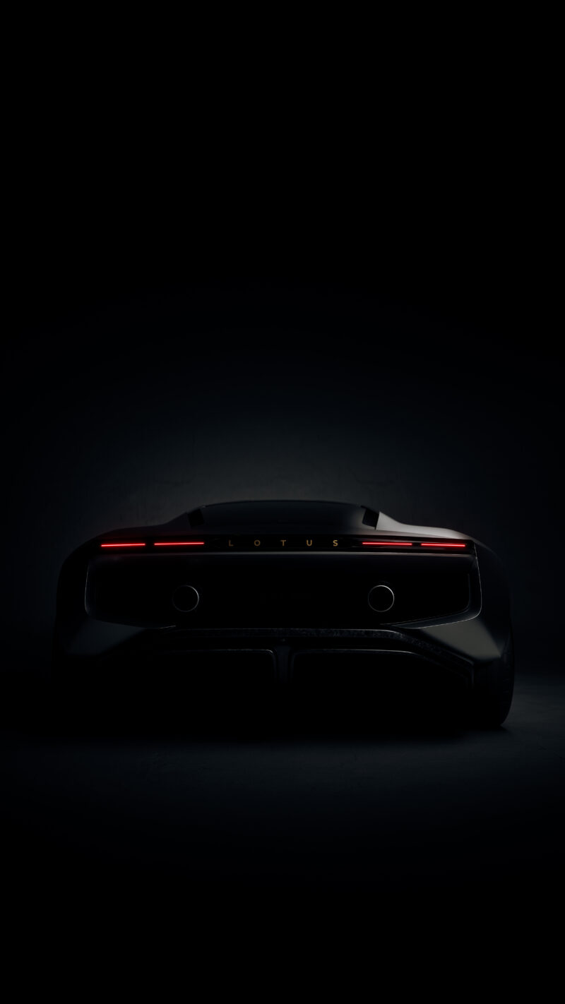 ロータスの新事業戦略　新型ハイブリッドV8スーパーカーでブランドDNA強化へ