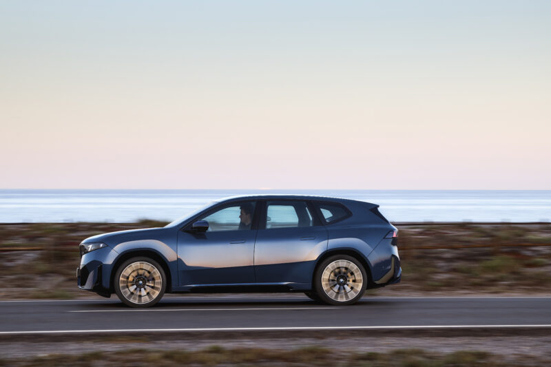 優先商談申し込み開始　BMW iX3　ノイエ・クラッセ第一弾モデル