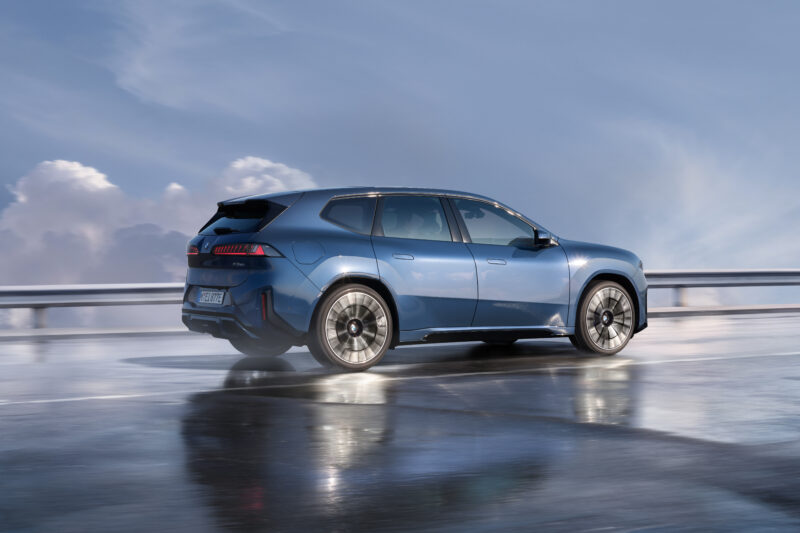 優先商談申し込み開始　BMW iX3　ノイエ・クラッセ第一弾モデル