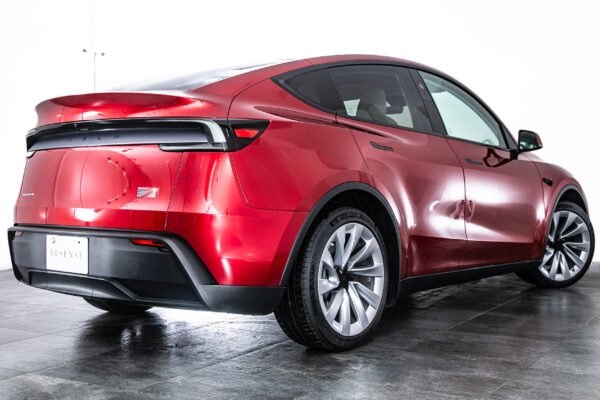 モデルY LAUNCH SERIES デュアルモーター AWD ロングレンジ 4WD