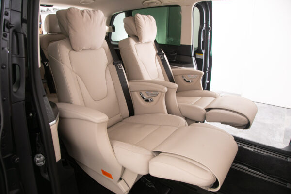 V220d アバンギャルド エクストラロング AMGライン
