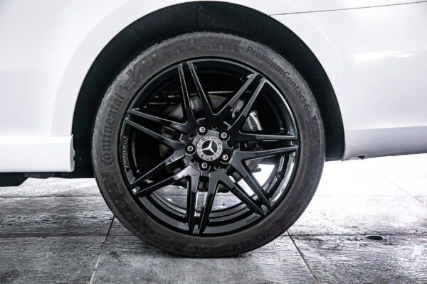 V220d アバンギャルド エクストラロング ブラックスイート