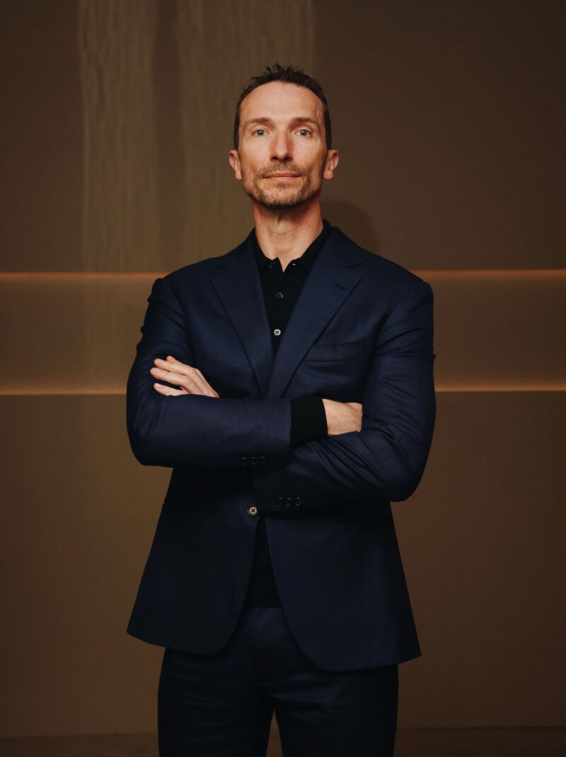 ランドローバー・レンジローバー　特別製作のインスタレーション「Traces」