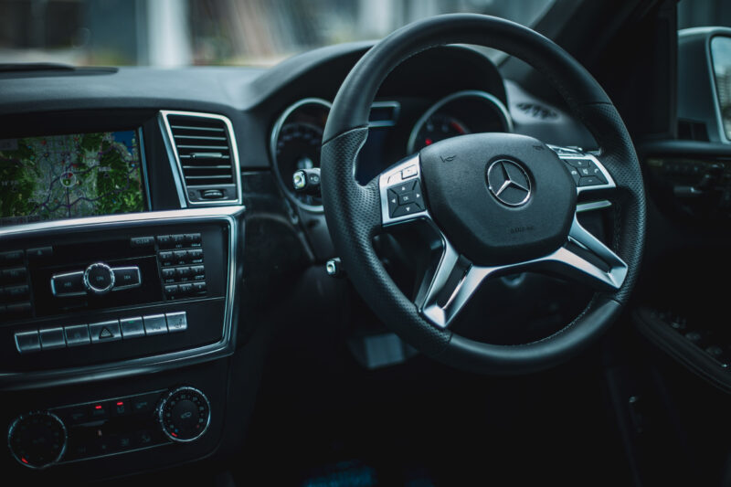 メルセデス・ベンツ・ML350（2013）走行距離2000kmの”伸び代”