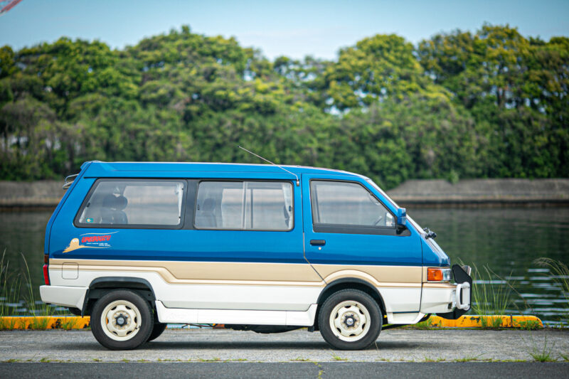 日産・ラルゴ ウミボウズ(1988)陸から海へと誘うウミボウズ