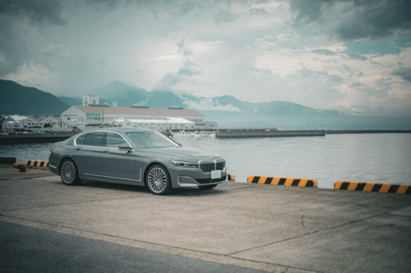 BMW・750i xドライブ ラグジュアリー（2019）ピュアな内燃機関が息づくラグジュアリー