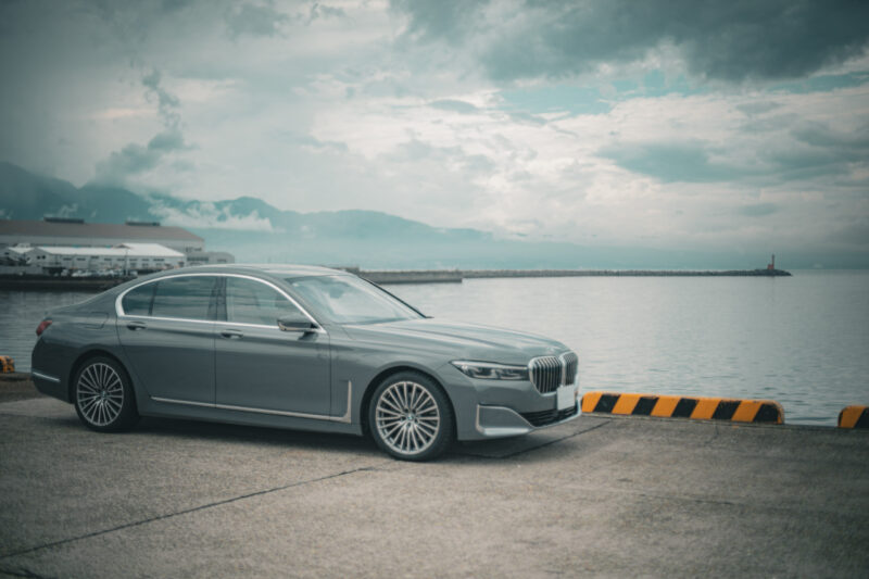 BMW・750i xドライブ ラグジュアリー(2019)ピュアな内燃機関が息づくラグジュアリー
