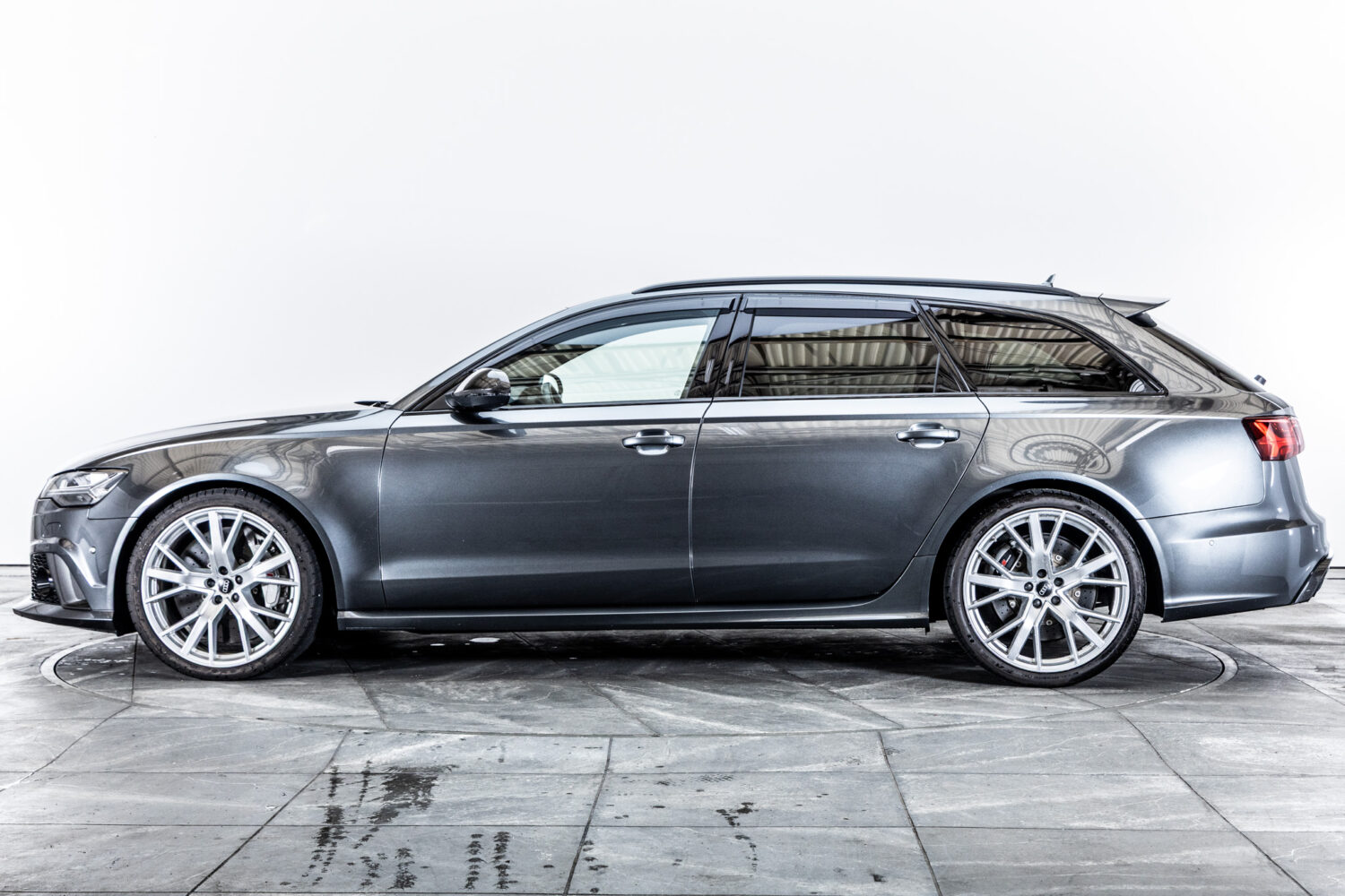 RS6アバント パフォーマンス 4WD