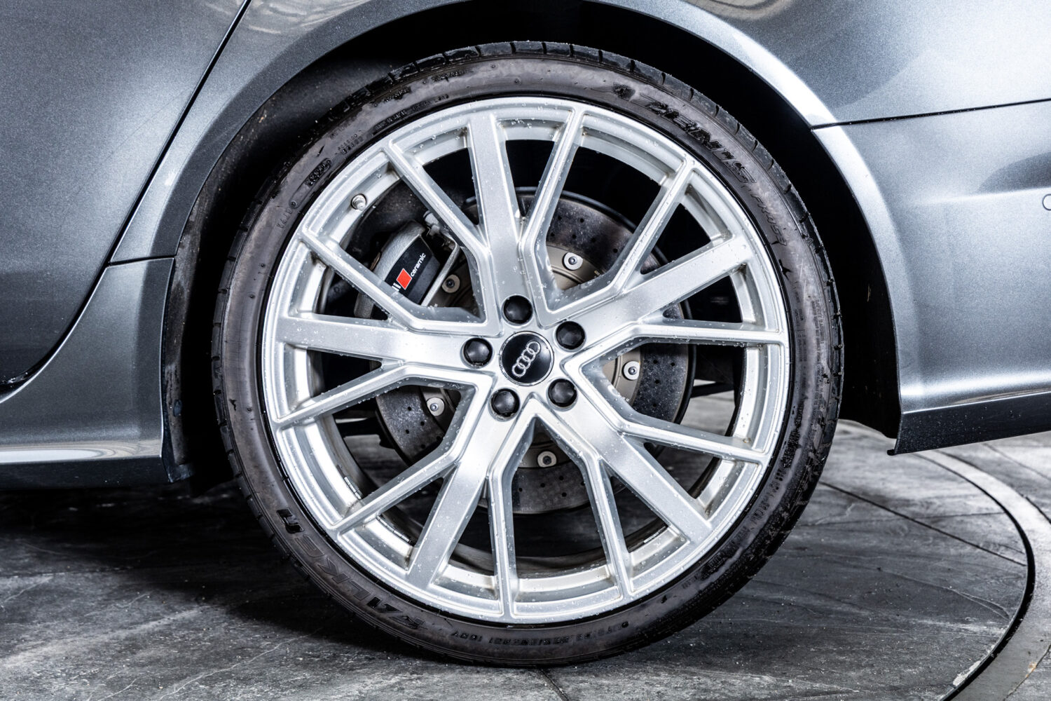 RS6アバント パフォーマンス 4WD